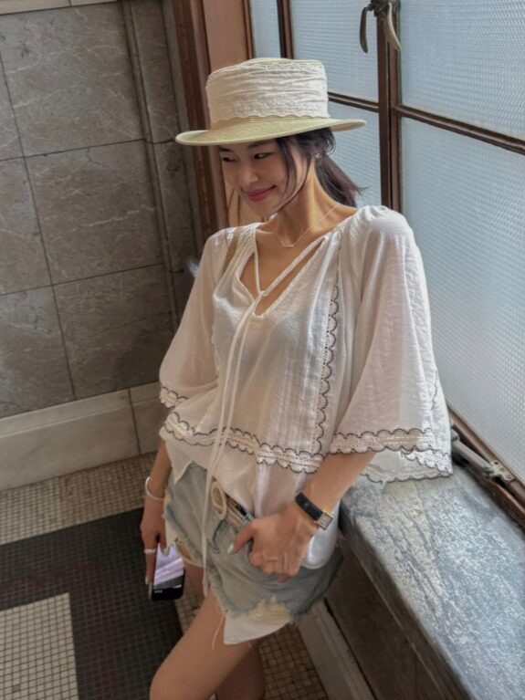 Korean Style Patchwork Lace-Up - Ethnic Fusion Fashion 评论和价格